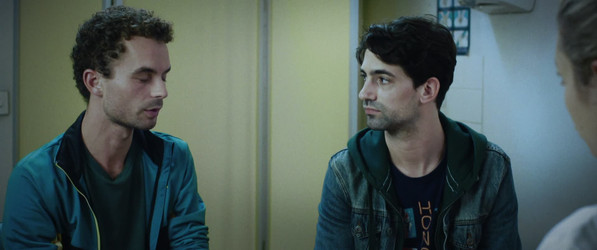 Theo.and.Hugo.2016.Bluray.1080p.DTS-HDMA5.1.x265.10bit-CHD/Theo.and.Hugo.2016.Bluray.1080p.DTS-HDMA5.1.x265.10bit-CHD.mkv
